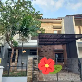 Rumah Dijual Dua Lantai di Perumahan Puri Gading  Jatiwarna Bekasi