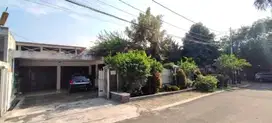 Rumah Hook Luas di Komplek Waringin Permai Jatiwaringin Jakarta Timur