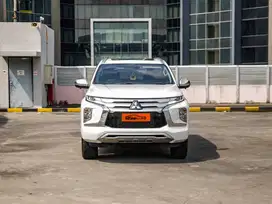 Pajero Dakar (sunroof) AT Putih Th 2021