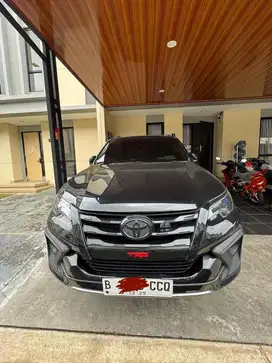Fortuner trd sportivo dijual cepat mulus pajak panjang