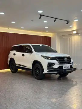 Fortuner 2.8 VRZ GR Sport 2022 odo 21 Ribuan