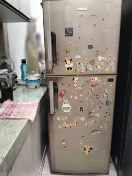 KULKAS ELEKTROLUX BEKAS MURAH