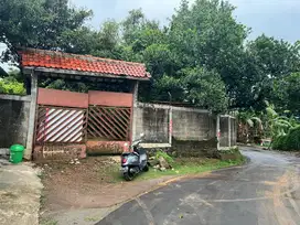 Jual tanah Hoek murah dibawah pasar Pisangan ciputat timur
