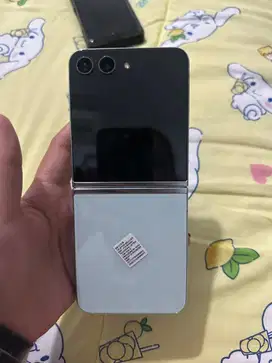 Samsung flip 5 12/512