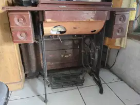 Mesin jahit industri brother