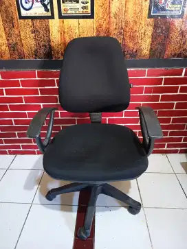 Kursi Kantor (Kursi Direktur)