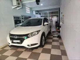 MOBIL HONDA HRV 1.5 E CVT CKD - MATIC 2016