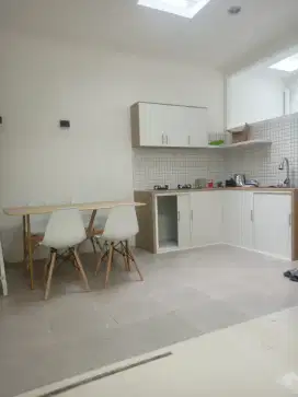 Dijual rumah siap huni sebrang Serpong Lagoon
