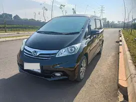 DI JUAL HONDA FREED PSD 2013