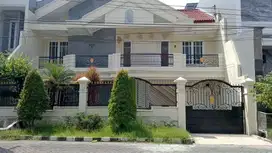 RUMAH SUTOREJO TIMUR 2 LANTAI STRATEGIS, MEWAH