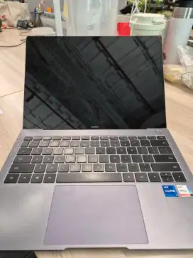 Dijual laptop huawei matebook