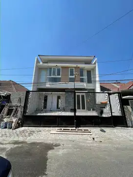 RUMAH BARU GRESS SUTOREJO PRIMA STRATEGIS, ROW 2 MOBIL