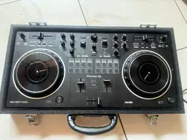 Pioneer DDJ-REV 1 DJ CONTROLLER