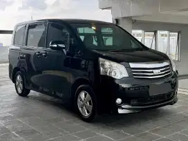 Toyota Nav1 2.0 G 2013