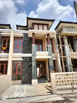 Rumah baru Di Cluster premium di Margahayu Raya.