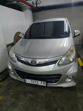 Toyota Avanza Veloz Matic Mulus