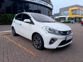 [ TERAWAT ] DAIHATSU SIRION 1.3 AT MATIC 2019 PUTIH