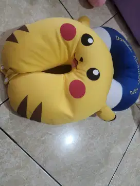 Bantal leher untuk anak dewasa