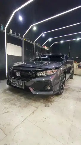 Honda Civic Hatchback 2018 Bensin