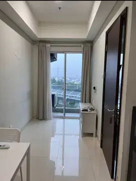 Disewa murah apartemen 1 BR semi furnished di puri mansion