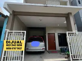 Rumah Bagus Dua Lantai Full Furnished di Surabaya Timur