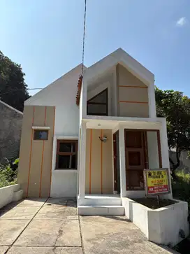 Rumah SHM pinggir jalan 10 menit ke exit tol Cileunyi dan RS AMC