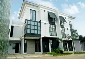 DESAIN KONSEP KOLONIAL, RUMAH BARU SANGAT CANTIK DI CILANDAK