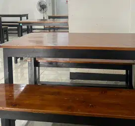 Dijual 11 SET Meja dan kursi resto, kafe, warung