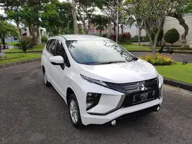XPANDER GLS MANUAL 2021 PUTIH