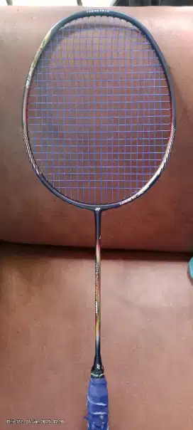Yonex ArcSaber Tour 1000
