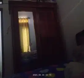 Dijual lemari jati bekas pakai