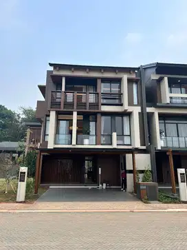 Rumah 3 Lantai Ada Lift Subsidi DP Wynyard Hiera di BSD City
