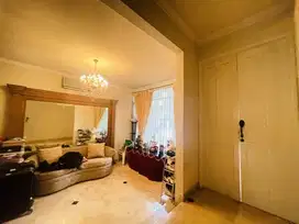 Rumah Kawasan Elite Senopati Kebayoran Baru