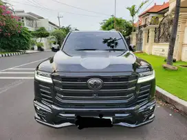 CASH LANDCRUISER VX 300 2022 ! LOW KDO