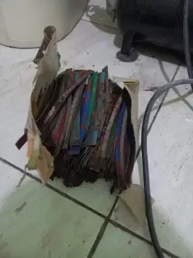 Tamsin sepatu isian dalam sepatu