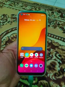 Realme  7i 8/128 hp cas