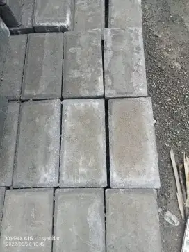 Paving Block, Segi empat abu, Conblock, Conblok, Konblock, Konblok