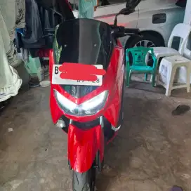 Yamaha NMAX Merah