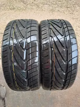 Ban 245/35/19 Nitto Japan 2pc 99%