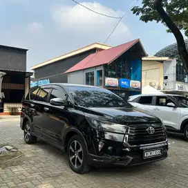 TOYOTA INNOVA VENTURER DIESEL AT 2021