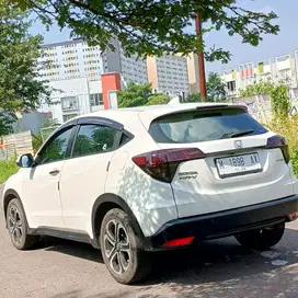 TDP 40 JT Honda HR-V 1.5 SE CVT 2020 Putih