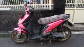 JUAL CEPAT HONDA Beat Karbu Tahun 2009, Mulusss.. FULL ORI..