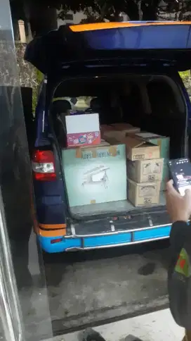 Jasa angkut barang mobil tertutup
