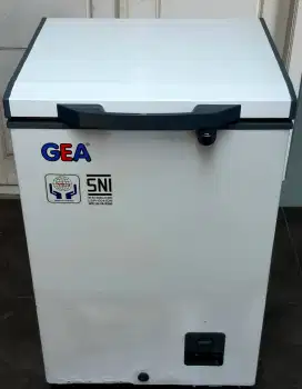 FREZZER BOX GEA UKURAN 100 LTR
