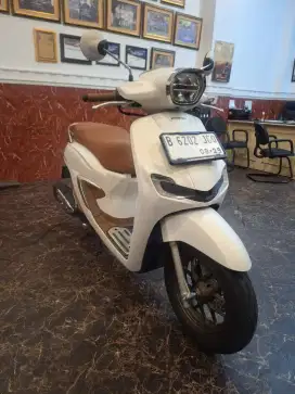 DP RINGAN STYLO 160 ABS 2024 / LIKE NEW BERGARANSI ~ FREE OLI SERVIS