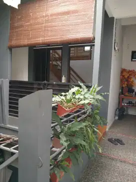 KONTRAKAN MURAH DEKAT STASIUN TEBET