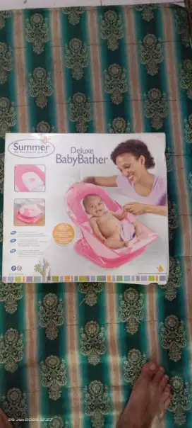 Baby bather deluxe.