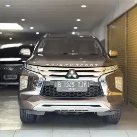 Pajero Dakkar 2.4 Ultimate Thn 2022