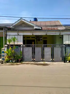 Dijual Rumah Komplek Angkasa Situsari Pinggir Jalan Utama