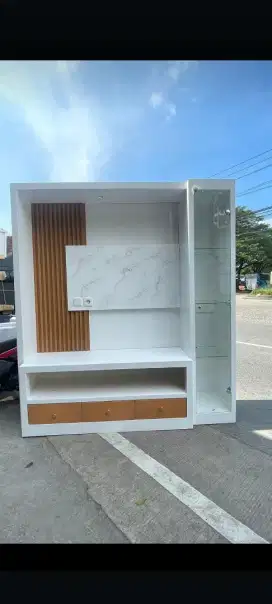 Kitchen set, lemari, pakaian, bacdrop tv dll